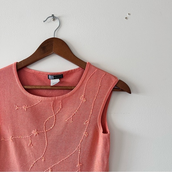 VINTAGE | Floral Ribbed Sleeveless Blouse By AK Collection - Picture 2 of 3